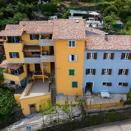 Apartments And Rooms Roberto B. Valun Exterior foto